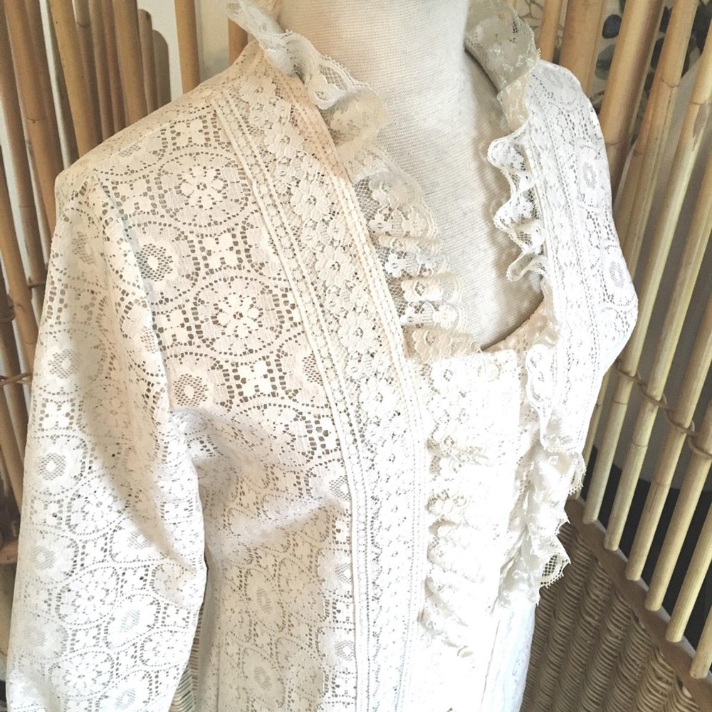 Vintage 70s tumbleweeds cream ruffle lace blouse⭐️